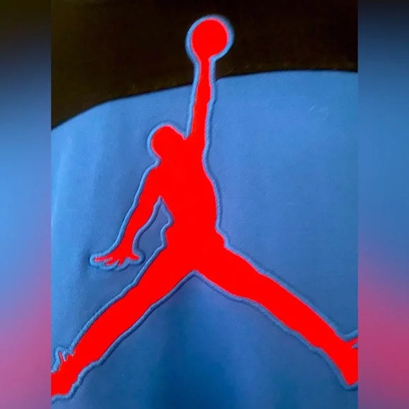 Jordan Boys Black, Red, and Blue Sweater with hoodie size XL boys - Picture 4 of 7